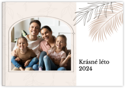 Fotokniha na šířku s pevnou vazbou a kvalitním papírem - Family portrait